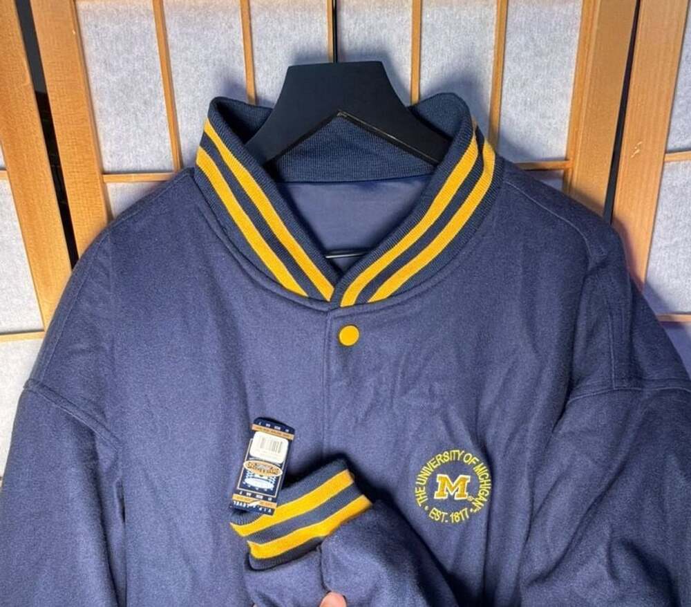 2000’s Steve and Barry University of Michigan Varsity Jacket Navy Blue Fleece